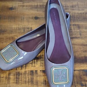 Tory Burch Women's Georgia Square Toe Taupe Flatsp/ Leather Sole
